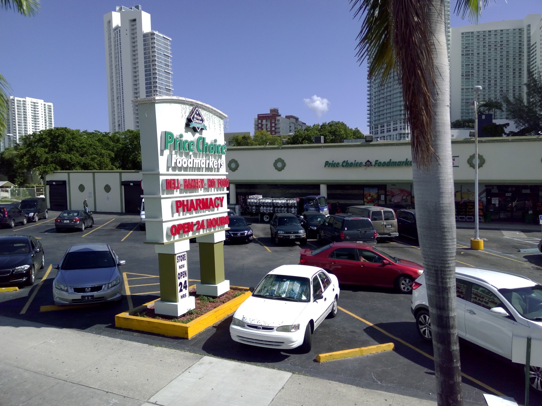 Price Choice Foodmarkets, Miami