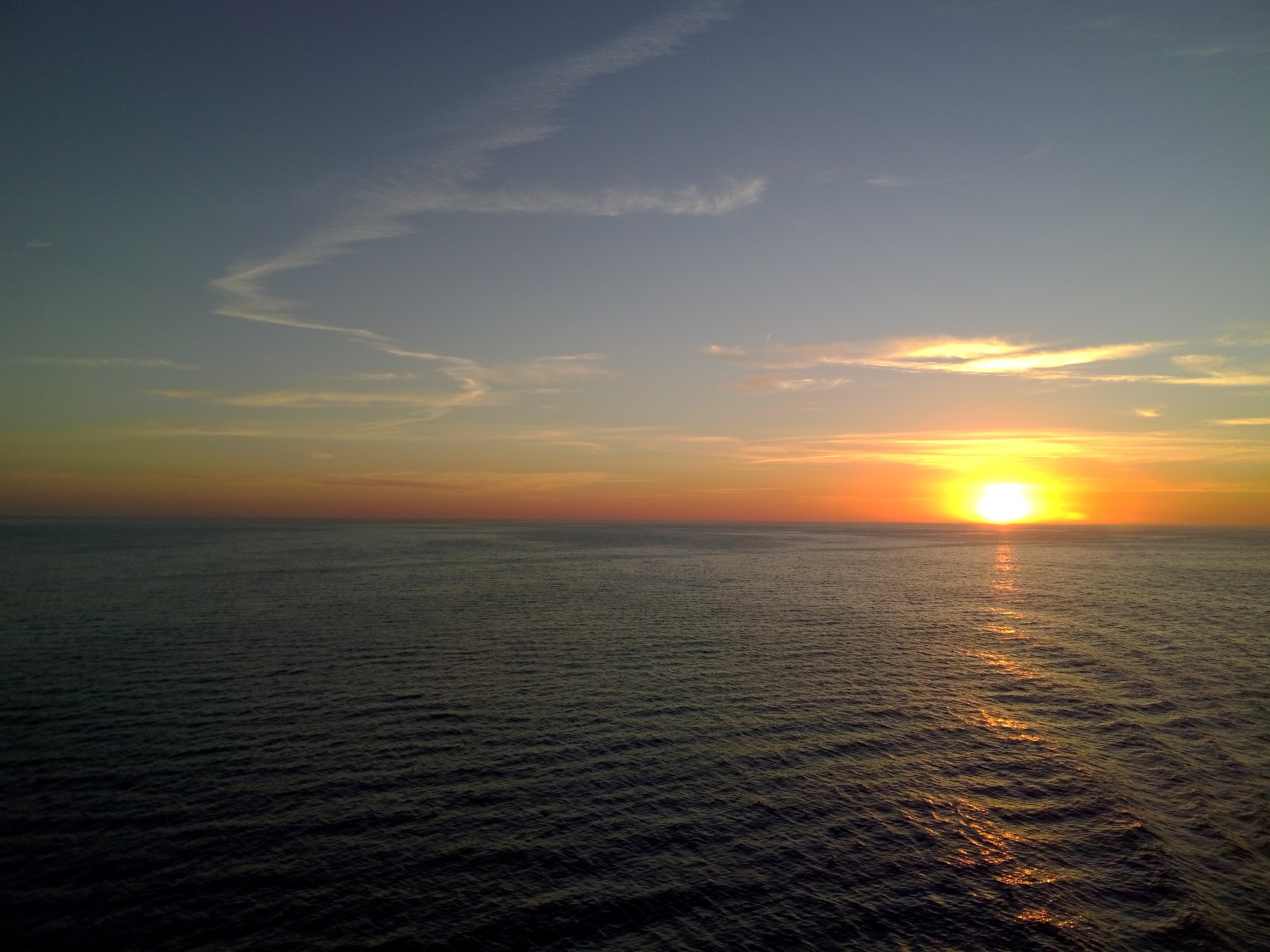 Coucher de soleil en mer en Amérique du Sud