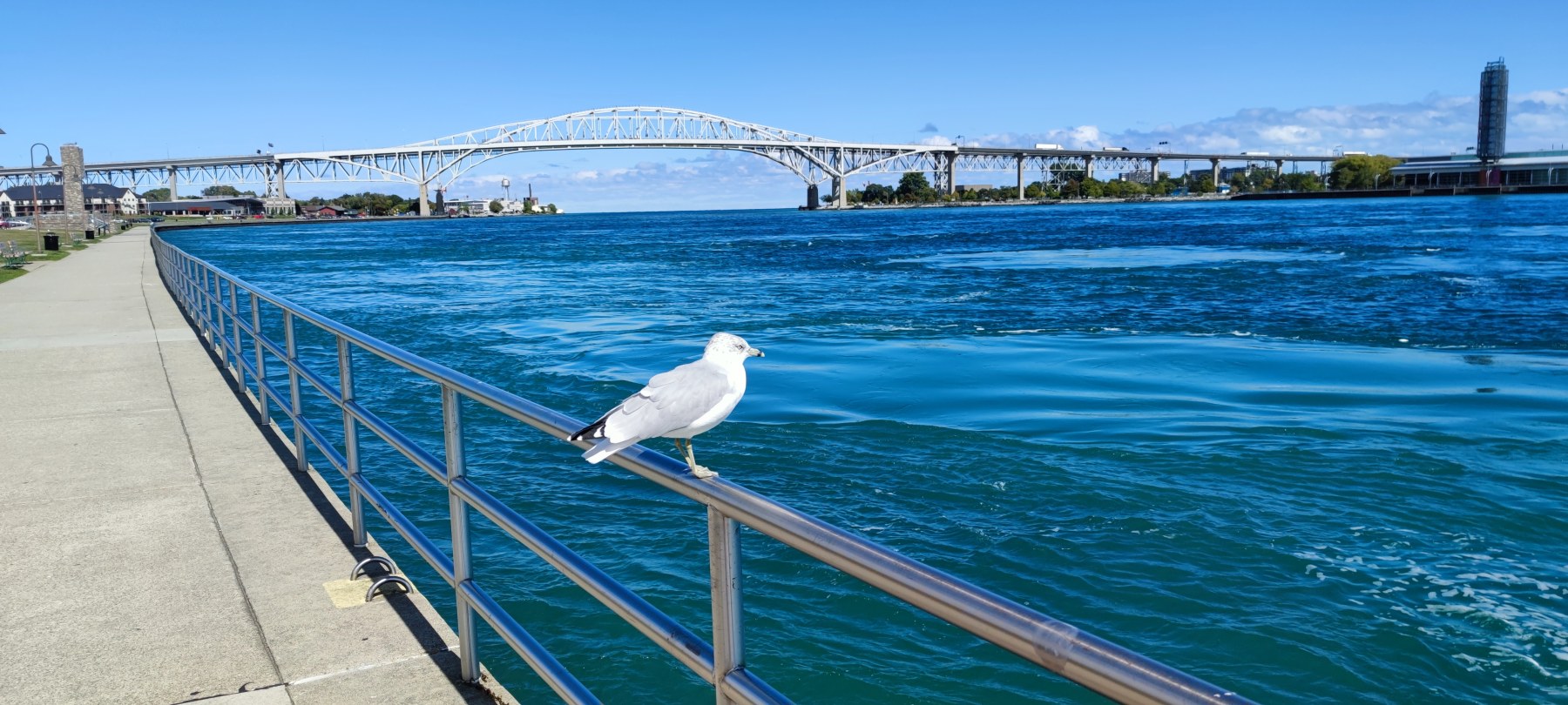 Pont de la rivière Saint-Laurent, Québec