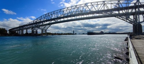 Pont de la rivière Saint-Laurent, Québec
