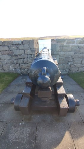 Canon à Fort George, Skye