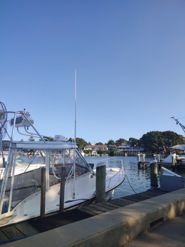 Port de pêche ensoleillé