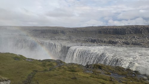Dettefoss, cascade islandaise majestueuse
